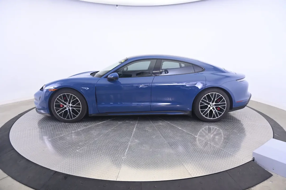 2023 Porsche Taycan 4S - Image 16 of 31
