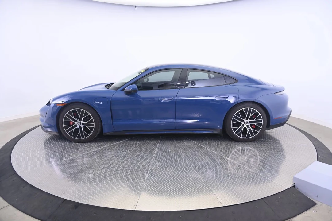 2023 Porsche Taycan 4S - Image 12 of 31