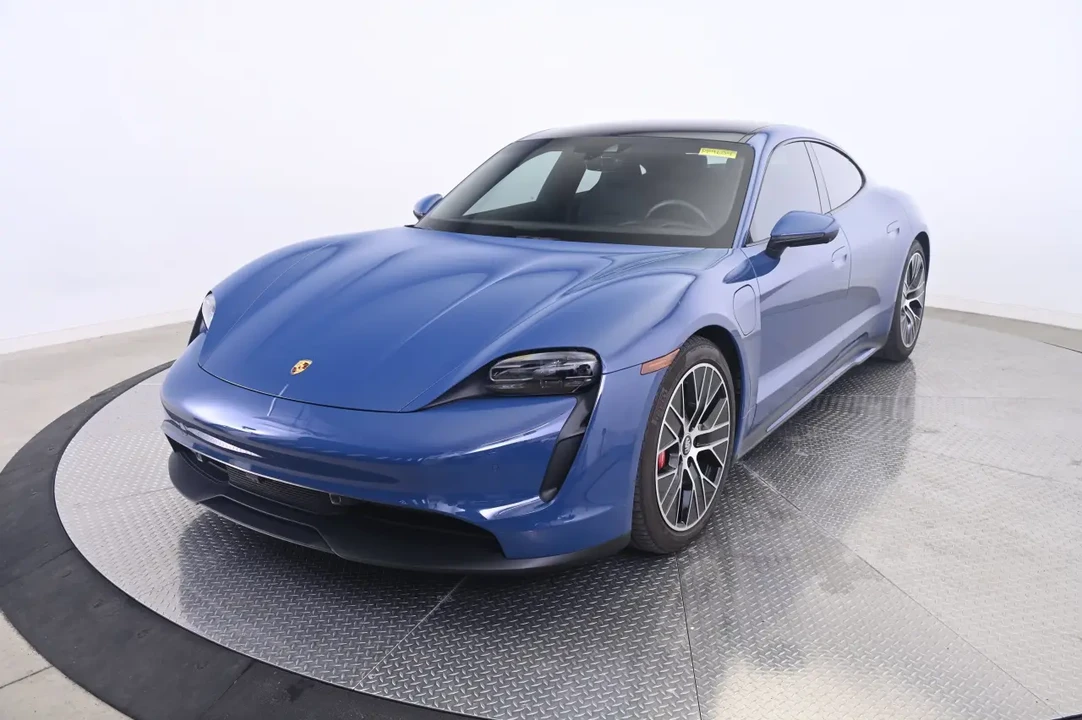 2023 Porsche Taycan 4S - Image 8 of 31