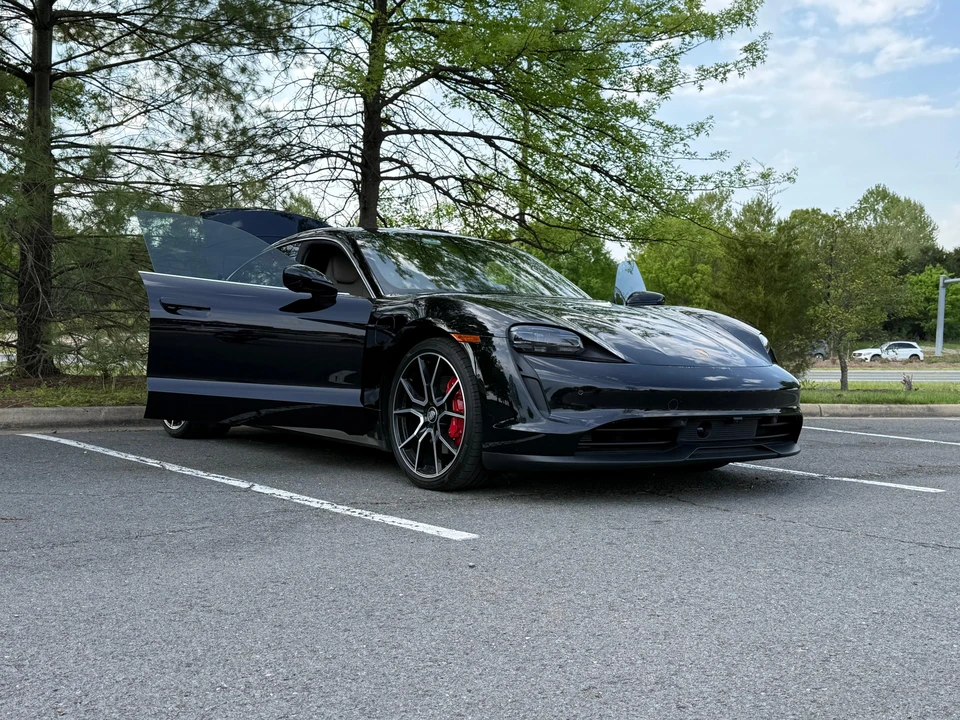 2023 Porsche Taycan 4S - Image 12 of 31