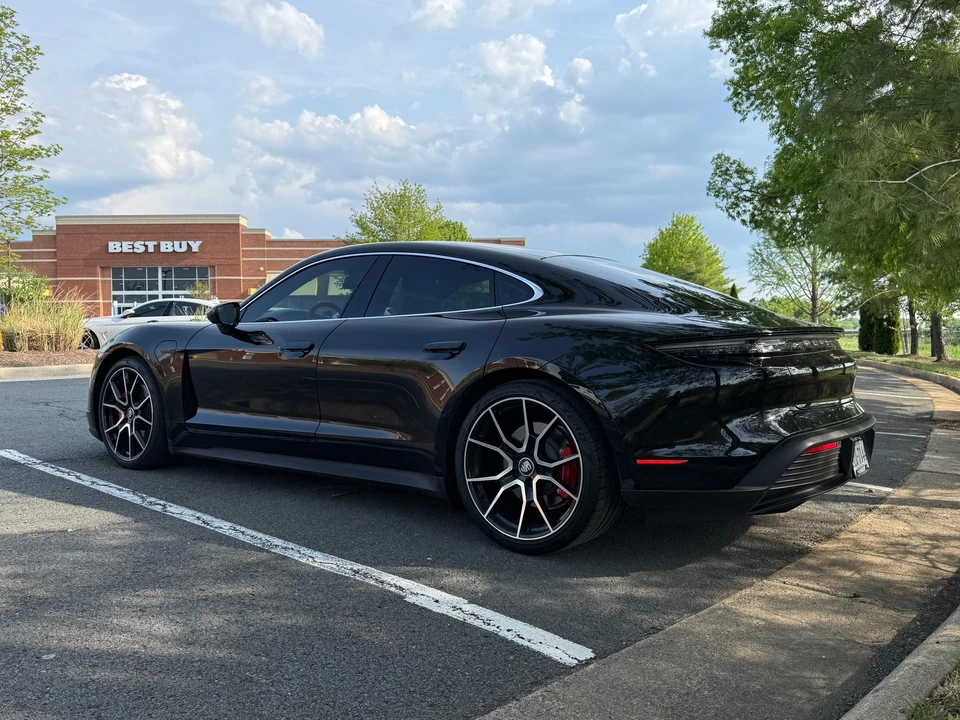 2023 Porsche Taycan 4S - Image 6 of 31