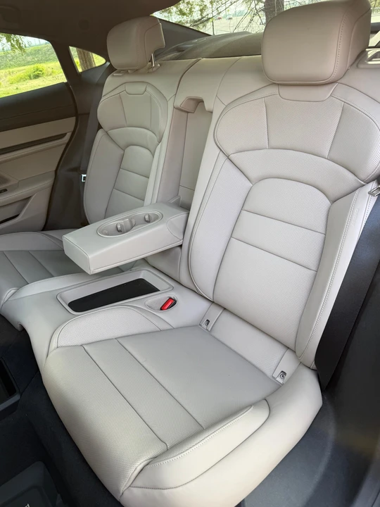 2023 Porsche Taycan 4S - Image 29 of 31