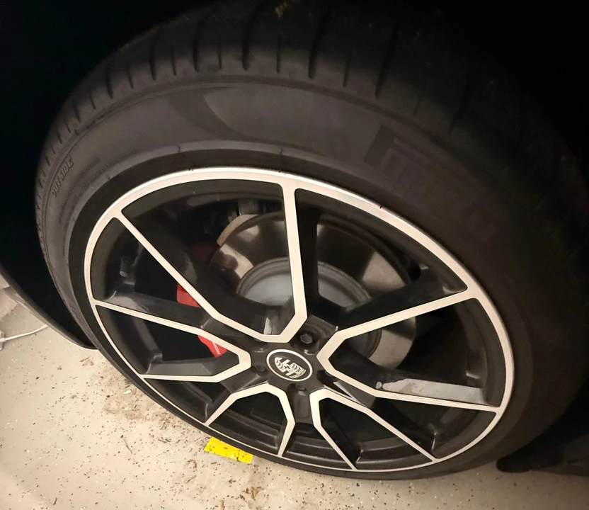2023 Porsche Taycan 4S - Image 19 of 31