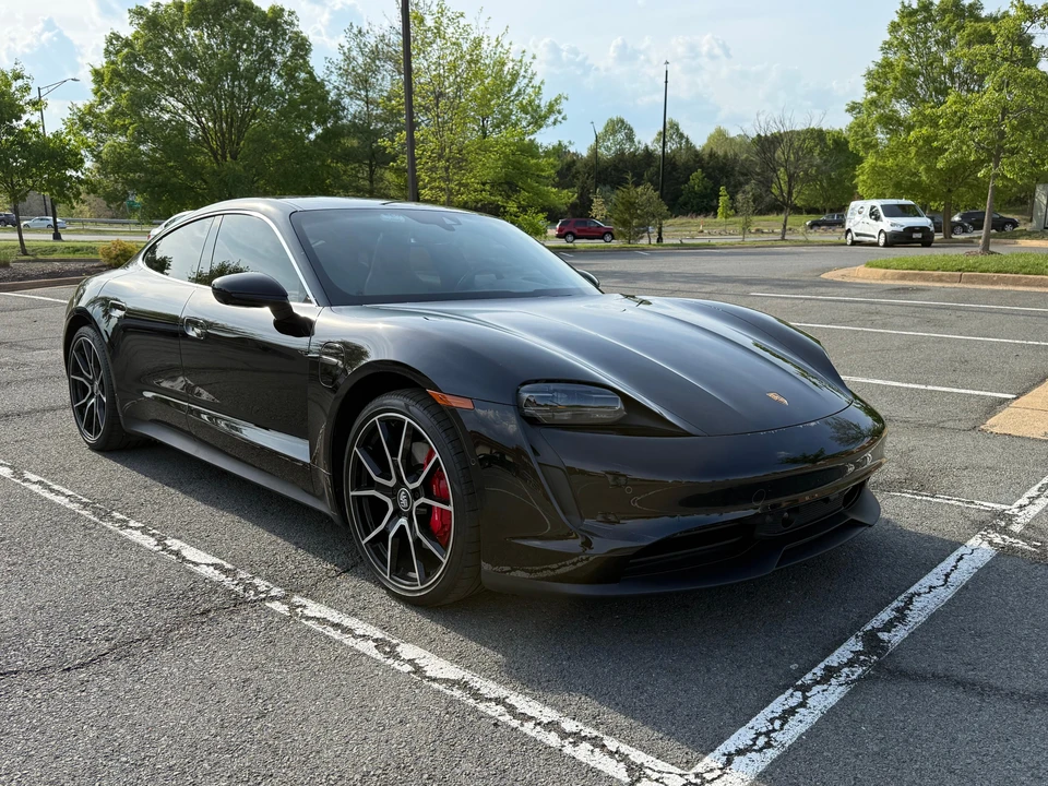 2023 Porsche Taycan 4S - Image 9 of 31