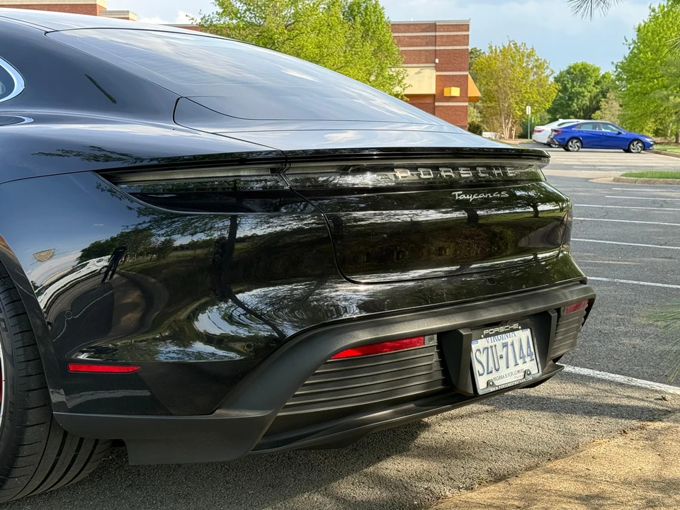 2023 Porsche Taycan 4S - Image 14 of 31