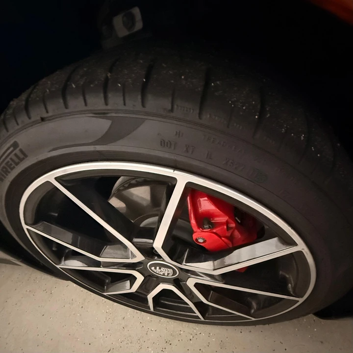 2023 Porsche Taycan 4S - Image 18 of 31