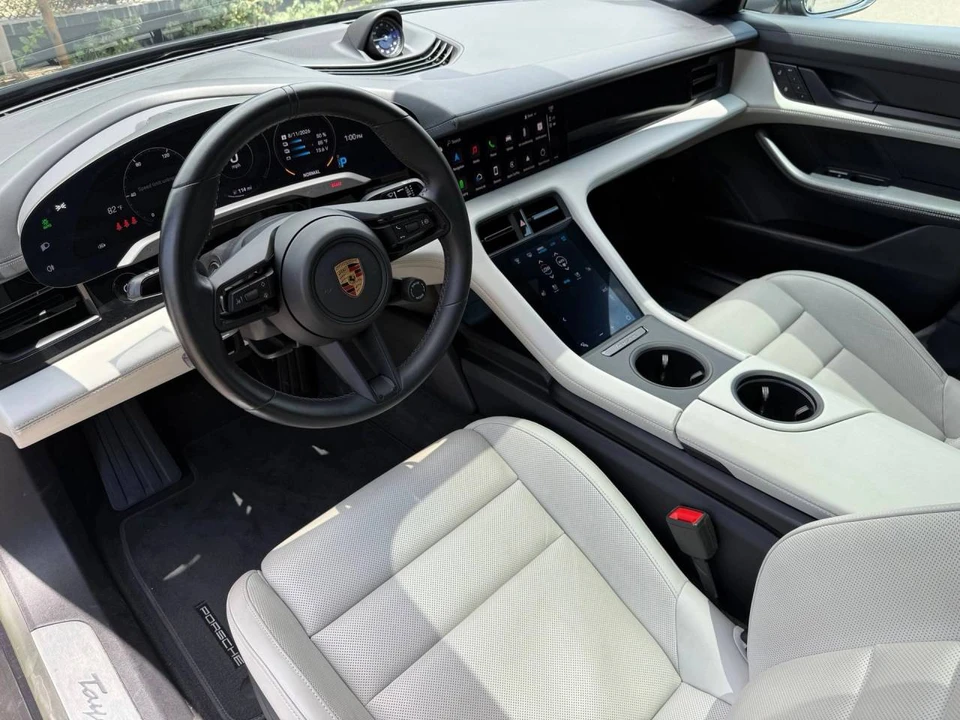 2023 Porsche Taycan 4S - Image 4 of 4