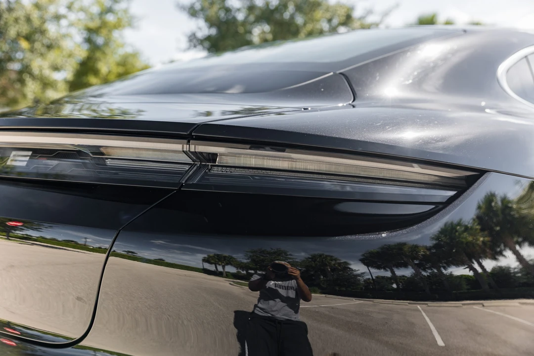 2023 Porsche Taycan 4S - Image 17 of 31