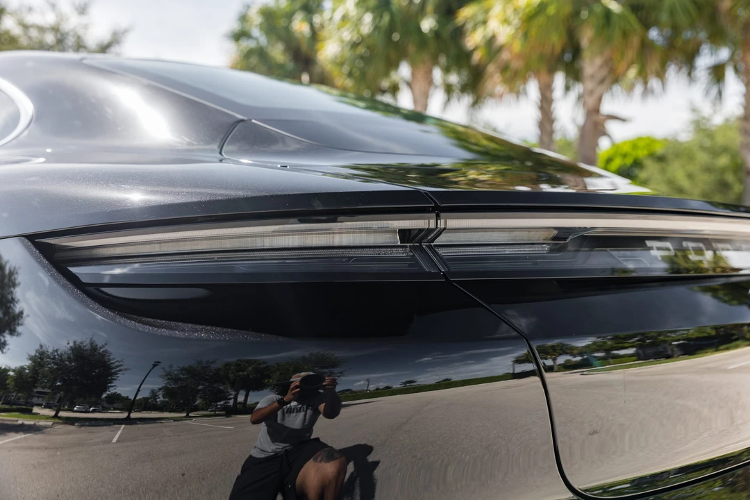 2023 Porsche Taycan 4S - Image 18 of 31