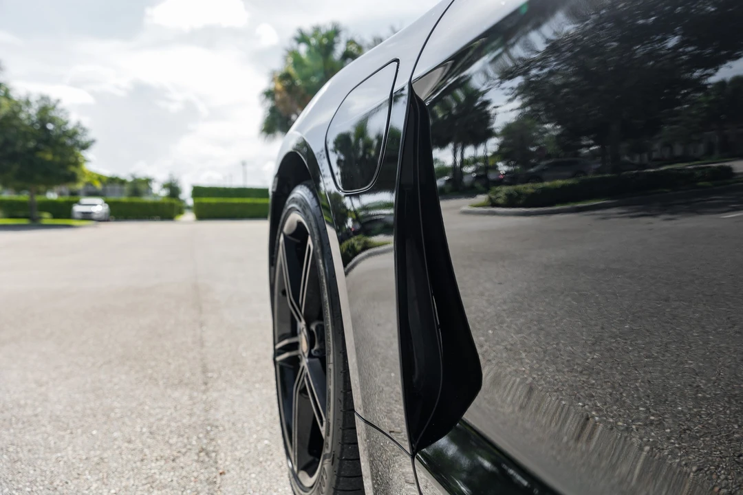 2023 Porsche Taycan 4S - Image 27 of 31