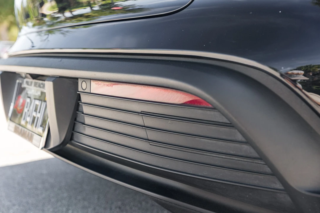 2023 Porsche Taycan 4S - Image 19 of 31