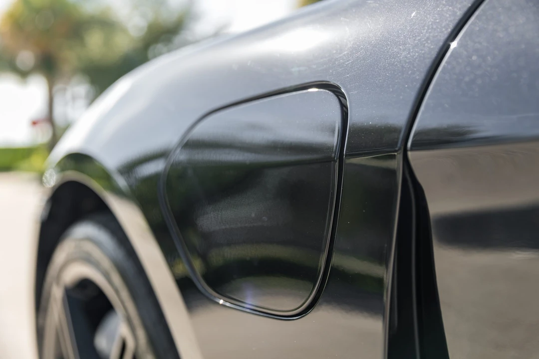 2023 Porsche Taycan 4S - Image 29 of 31