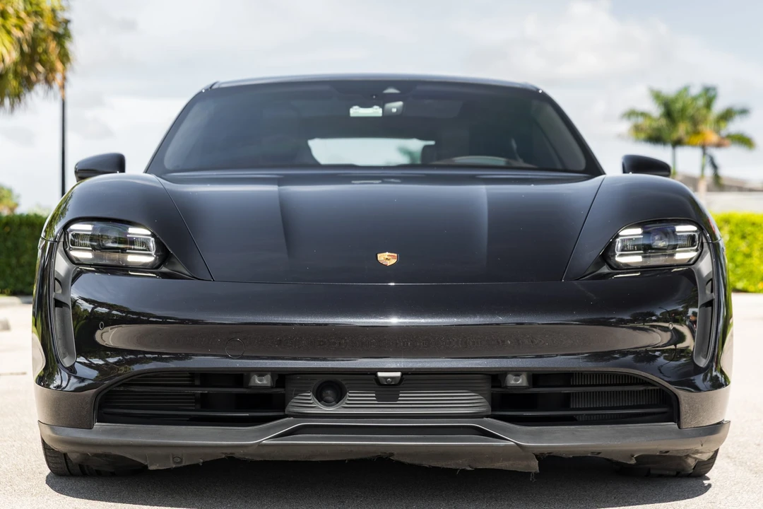 2023 Porsche Taycan 4S - Image 10 of 31