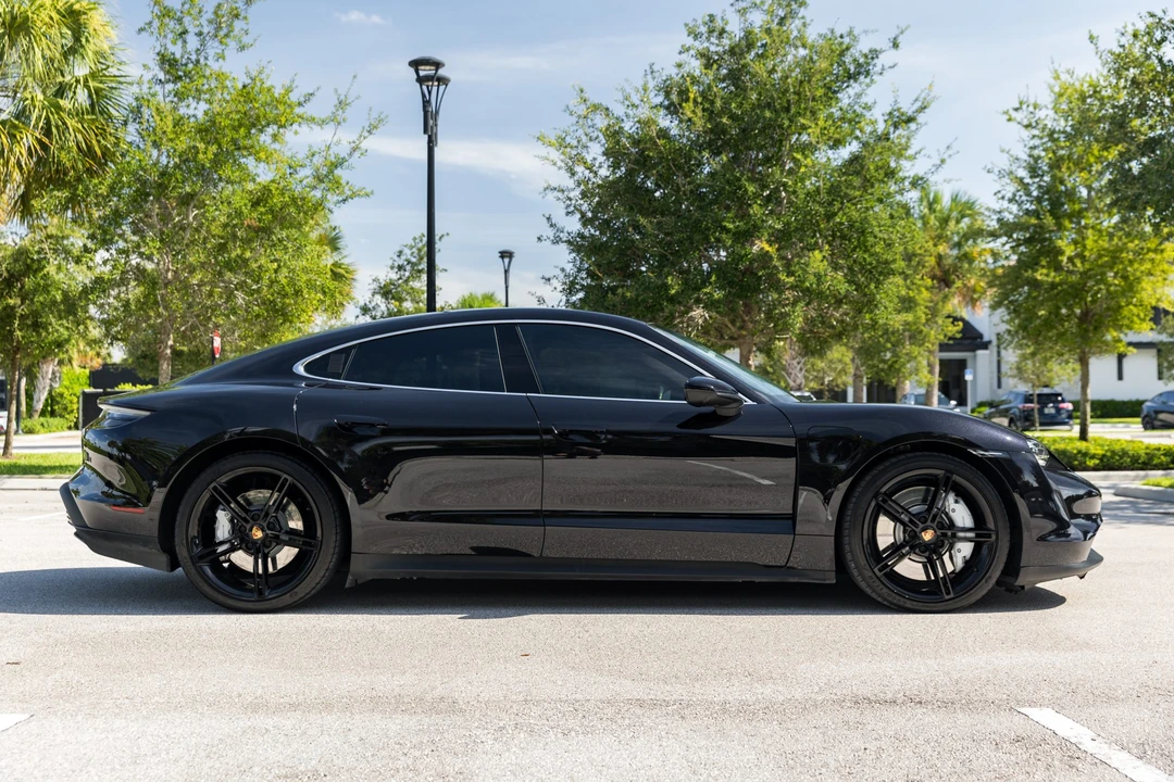 2023 Porsche Taycan 4S - Image 4 of 31