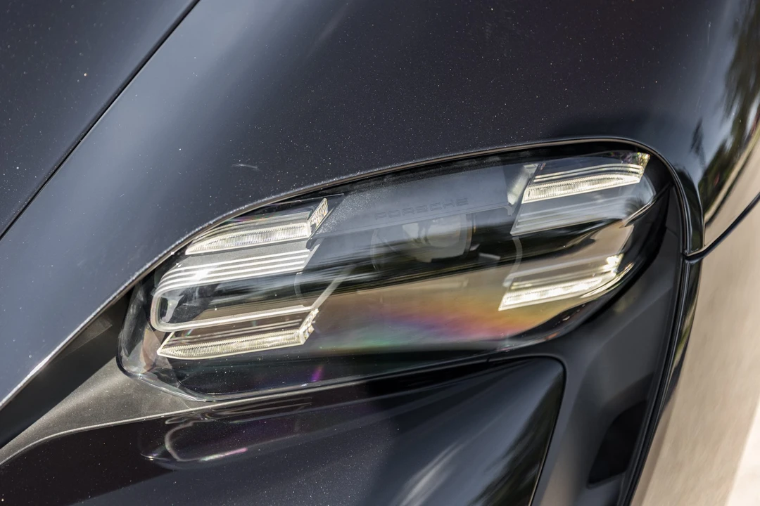 2023 Porsche Taycan 4S - Image 12 of 31