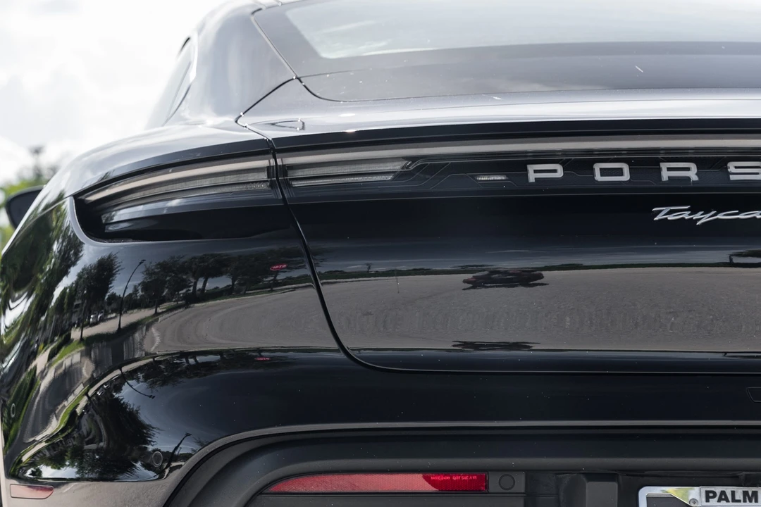 2023 Porsche Taycan 4S - Image 15 of 31