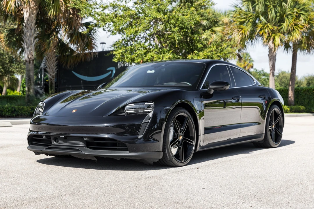 2023 Porsche Taycan 4S - Image 9 of 31