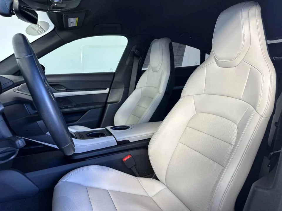 2023 Porsche Taycan 4S - Image 5 of 5