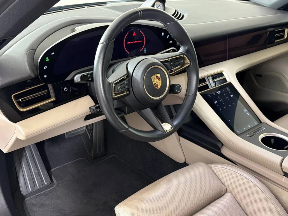 2023 Porsche Taycan 4S - Image 4 of 5