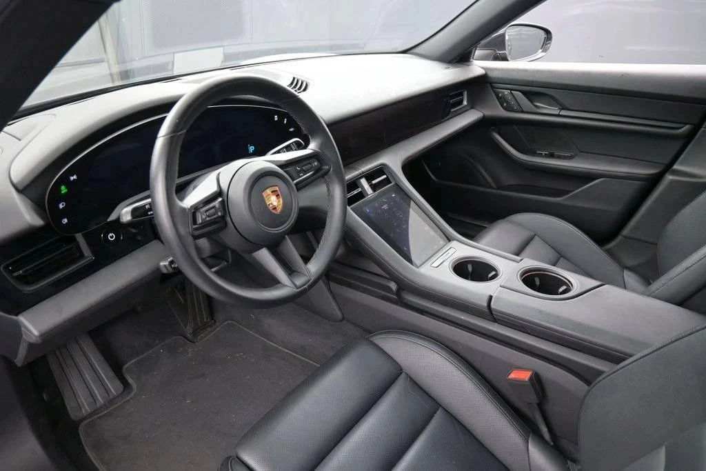 2023 Porsche Taycan 4S - Image 4 of 5