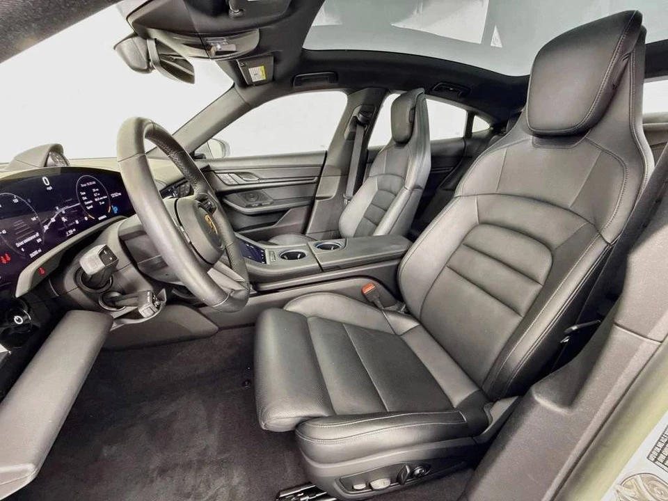 2023 Porsche Taycan 4S - Image 5 of 5