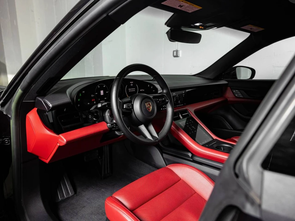 2023 Porsche Taycan 4S - Image 4 of 5