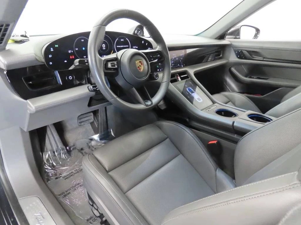 2023 Porsche Taycan 4S - Image 4 of 5