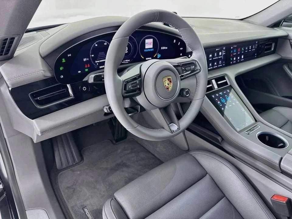 2023 Porsche Taycan 4S - Image 4 of 5
