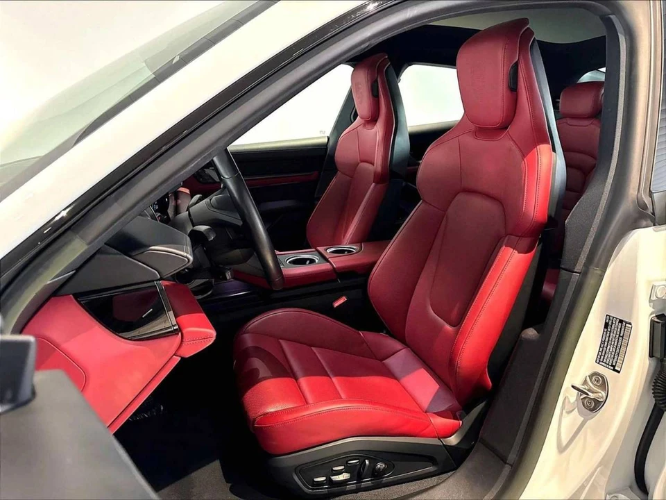 2023 Porsche Taycan 4S - Image 5 of 5