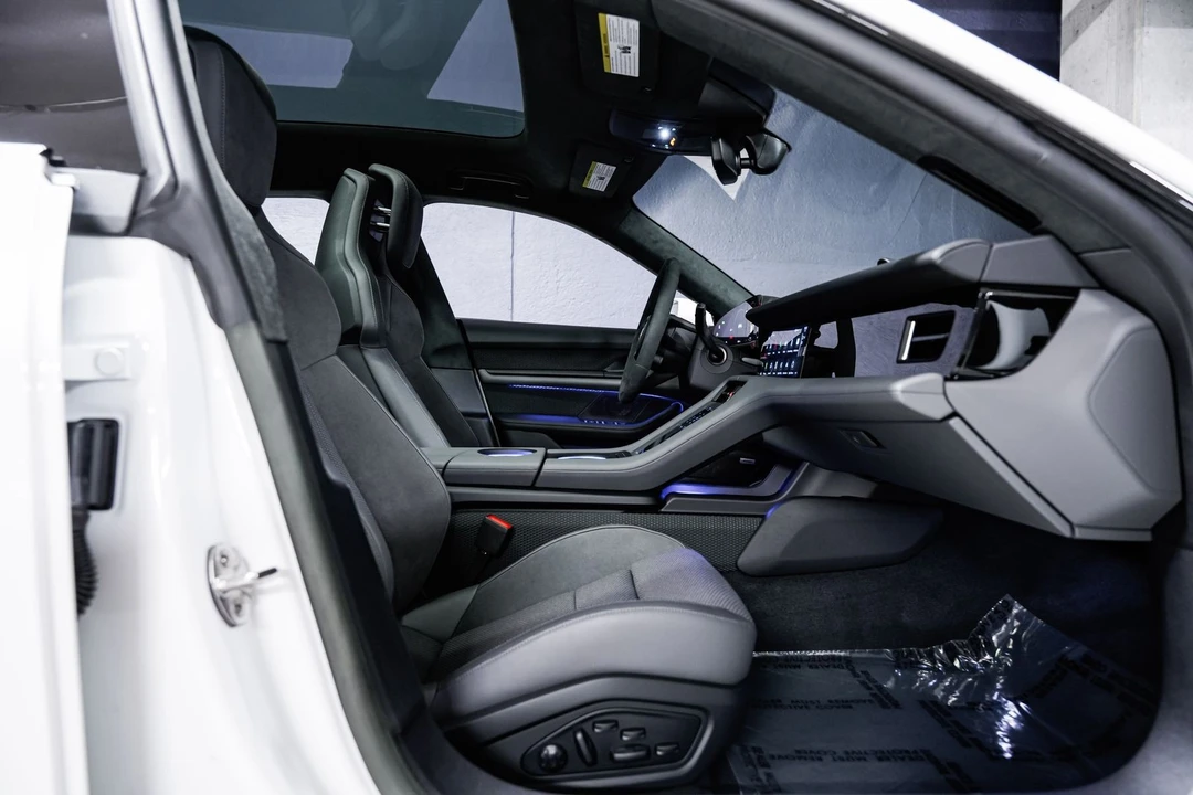 2023 Porsche Taycan 4S - Image 24 of 31