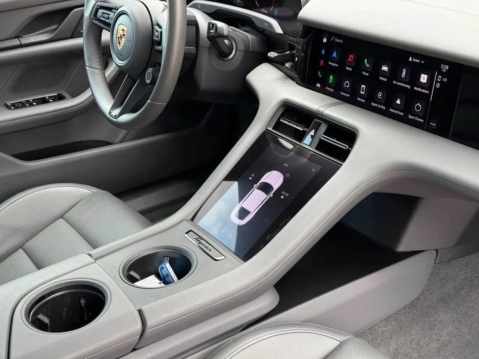 2023 Porsche Taycan - Image 11 of 18