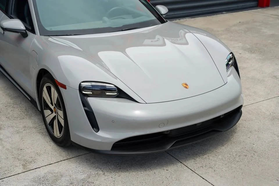 2023 Porsche Taycan - Image 4 of 18