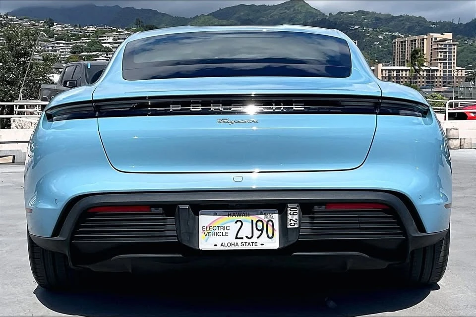2023 Porsche Taycan - Image 5 of 20