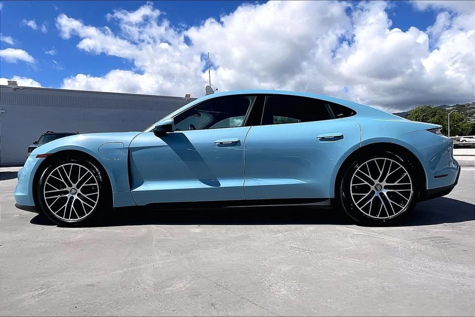 2023 Porsche Taycan - Image 3 of 20