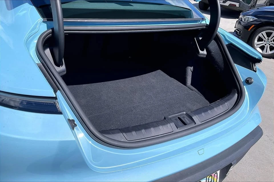 2023 Porsche Taycan - Image 18 of 20
