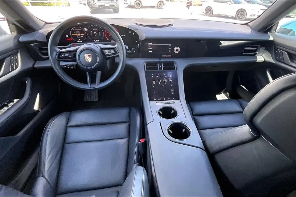 2023 Porsche Taycan - Image 10 of 20