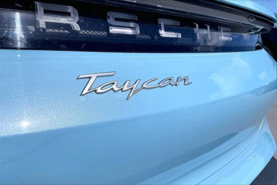2023 Porsche Taycan - Image 7 of 20