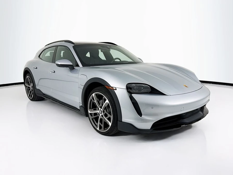 2023 Porsche Taycan 4 - Image 9 of 12