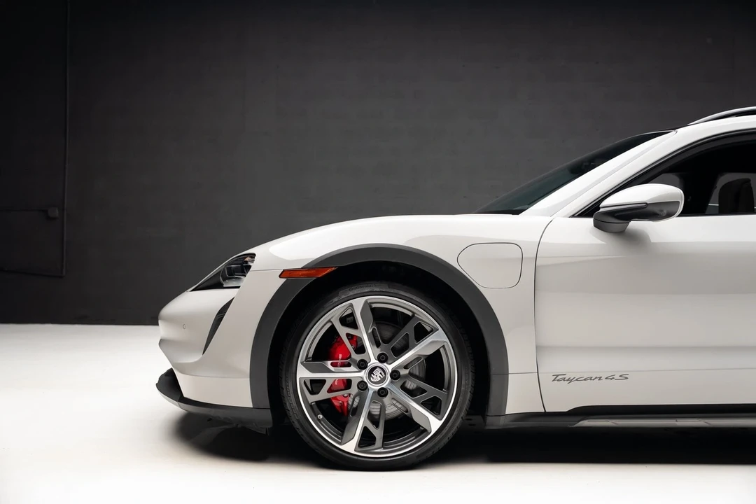2023 Porsche Taycan 4S - Image 17 of 21