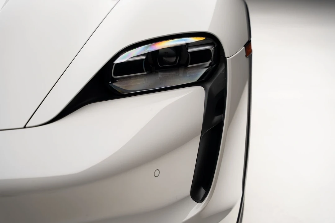 2023 Porsche Taycan 4S - Image 9 of 12