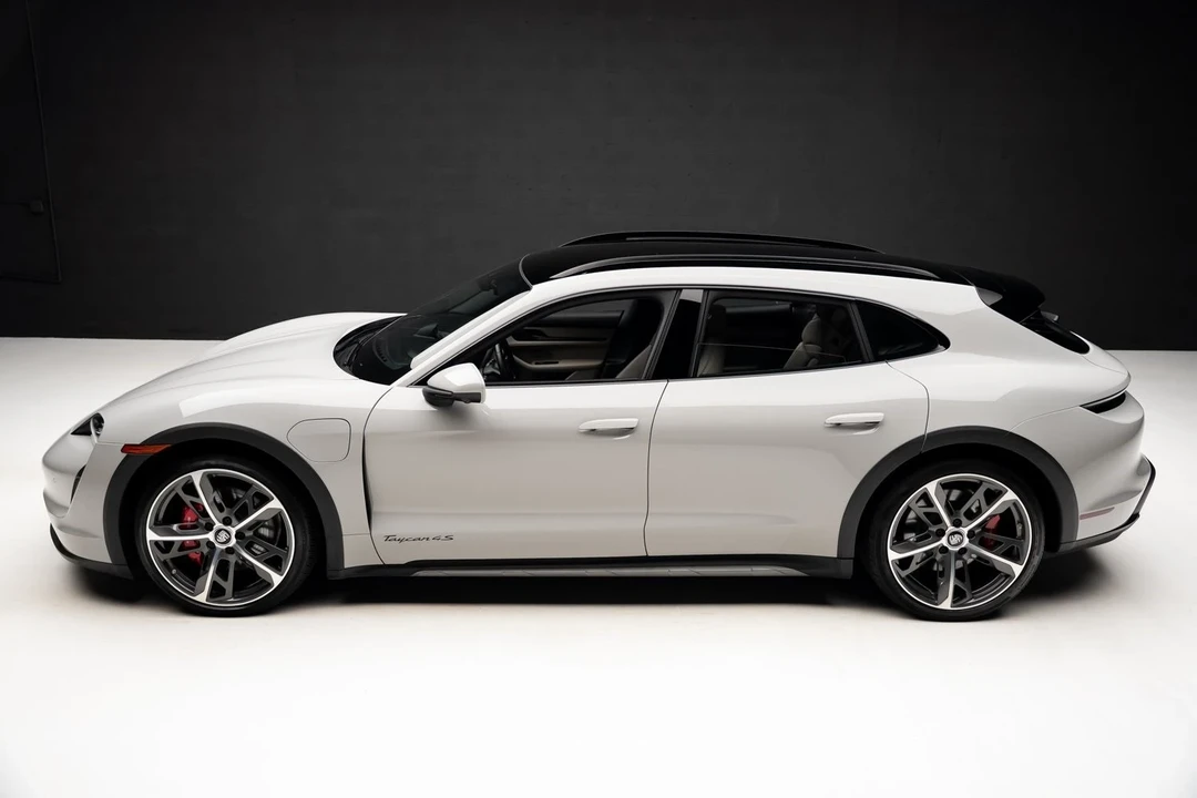 2023 Porsche Taycan 4S - Image 15 of 21