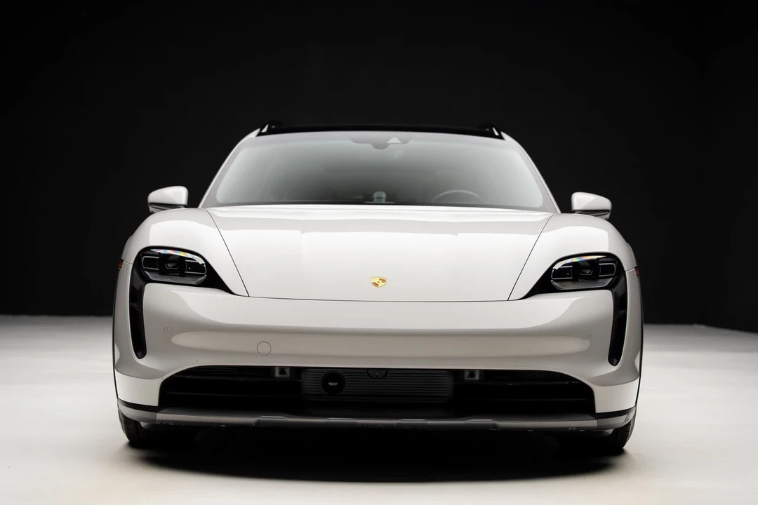 2023 Porsche Taycan 4S - Image 7 of 21