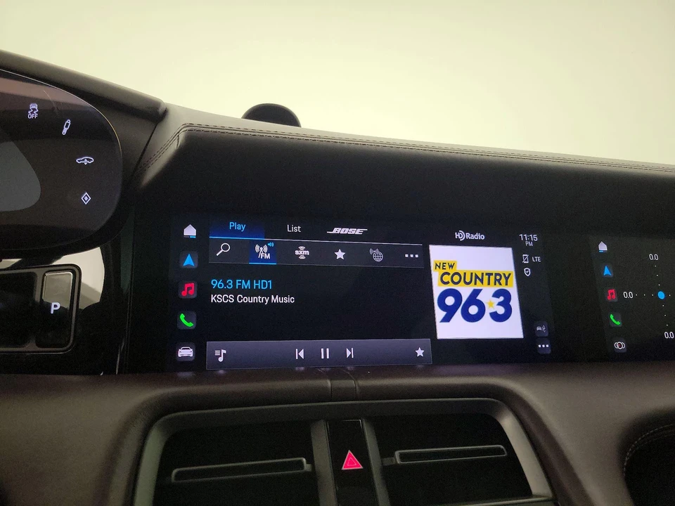 2023 Porsche Taycan 4S - Image 17 of 26
