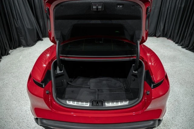 2023 Porsche Taycan GTS - Image 8 of 22