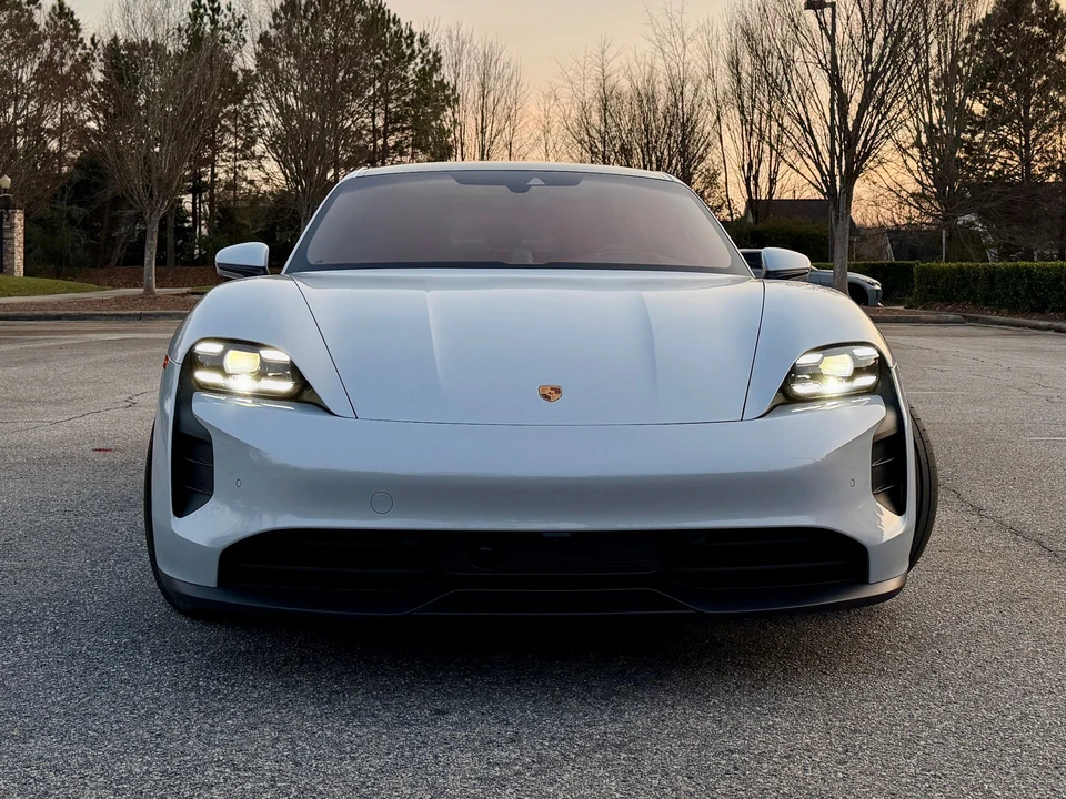 2023 Porsche Taycan GTS - Image 11 of 19