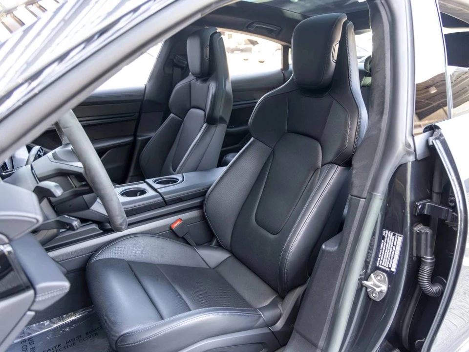 2023 Porsche Taycan GTS - Image 5 of 5