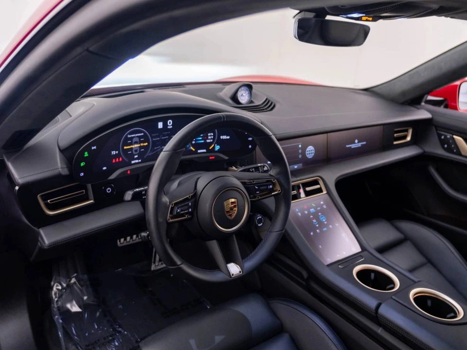 2023 Porsche Taycan GTS - Image 4 of 5