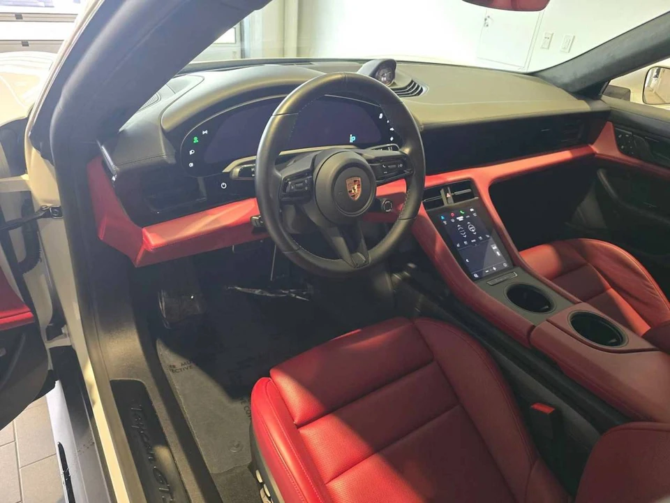 2023 Porsche Taycan GTS - Image 4 of 5
