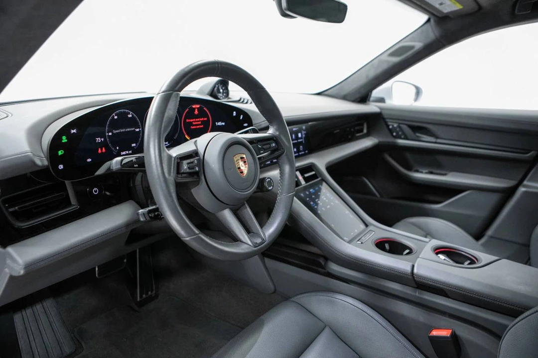 2023 Porsche Taycan GTS - Image 4 of 5