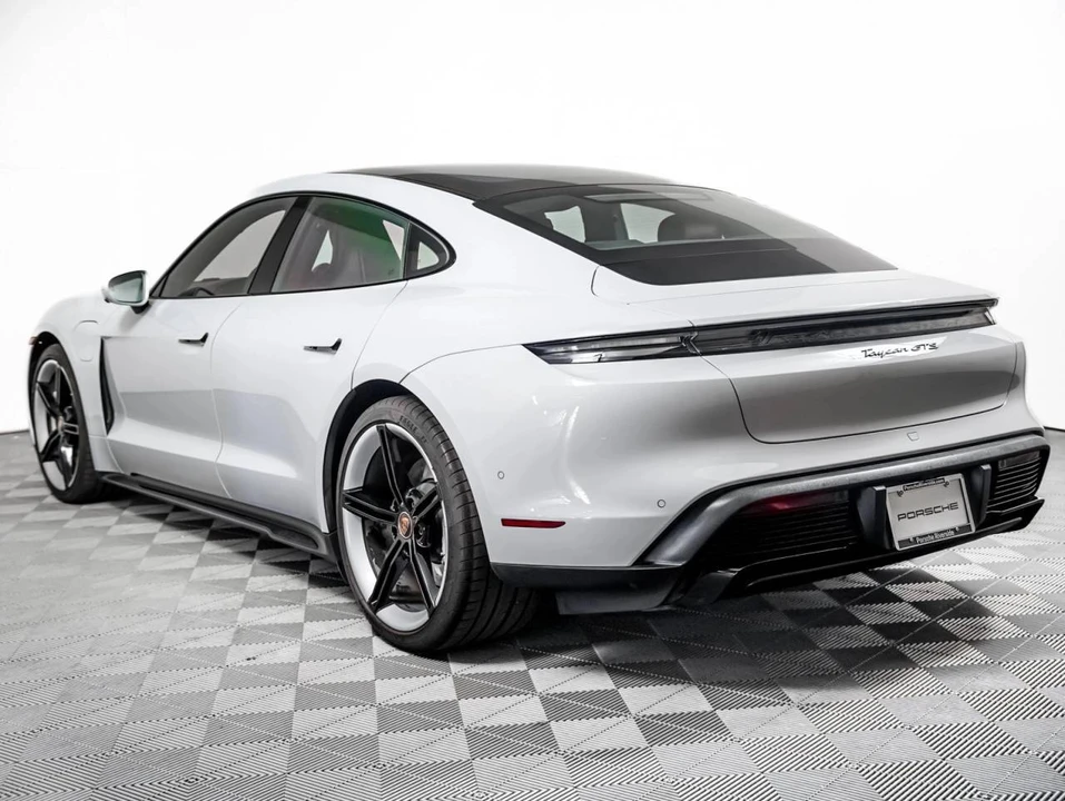 2023 Porsche Taycan GTS - Image 3 of 5